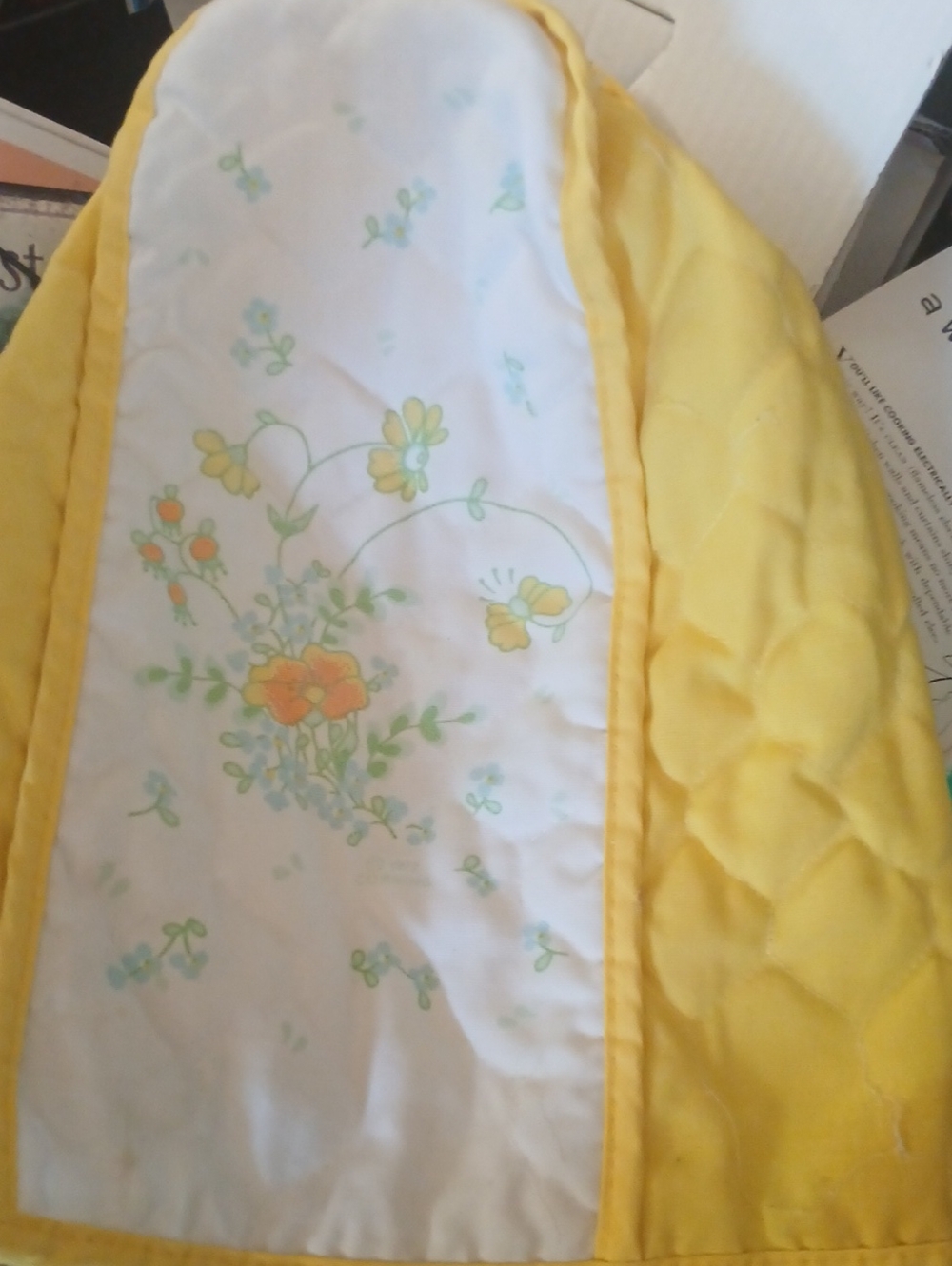 Vintage Blender Cover Yellow Floral Quilted Bedding Panel - 6/26